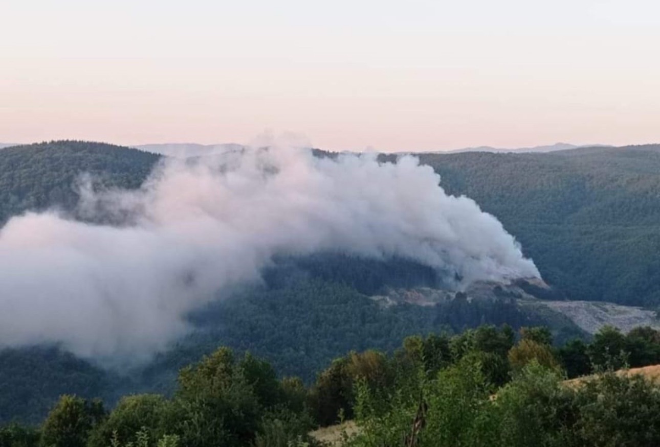 Golo Brdo gori, narod diše dim – a vlast šalje kamione