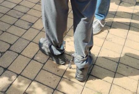 Student iz Novog Sada štrajkuje glađu nakon sahrane oca, Uprava za krivične sankcije objašnjava proceduru