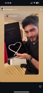 Novopazarac Adem Tutić osvojio „Srce Sarajeva“ za studentski film Tarik Novopazarac Adem Tutić osvojio „Srce Sarajeva“ za studentski film Tarik