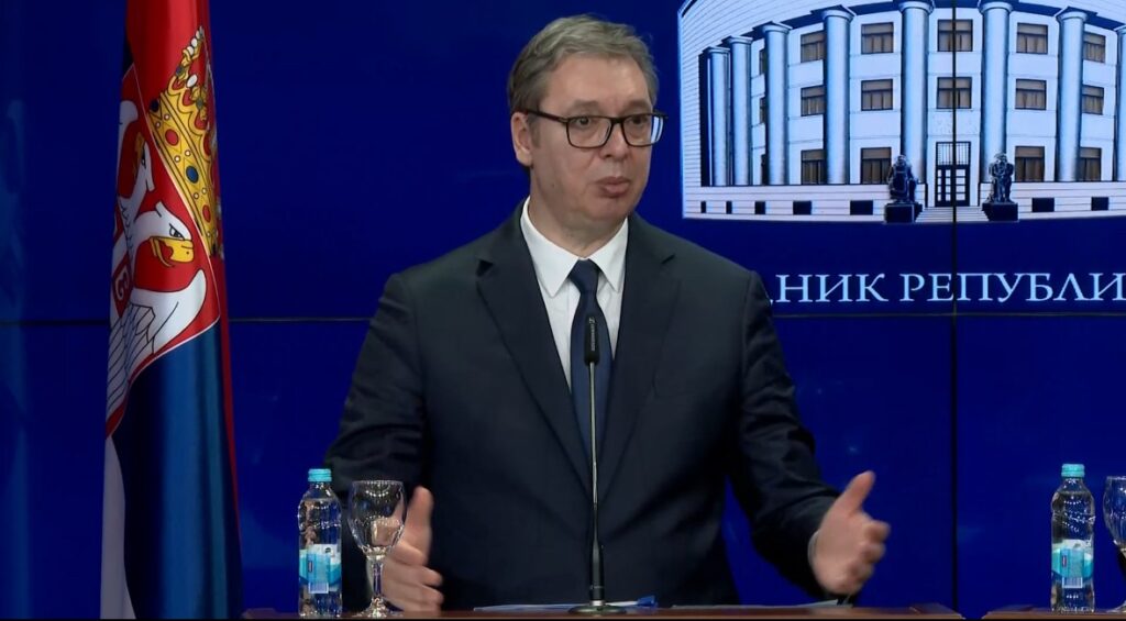 Vučić obećao leteće automobile: Srbija iz fiće u nebo do 2026. godine Vučić obećao leteće automobile: Srbija iz fiće u nebo do 2026. godine