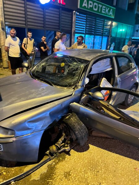 Udes u Novom Pazaru – Selakovac u blokadi, policija i hitna na terenu Udes u Novom Pazaru – Selakovac u blokadi, policija i hitna na terenu