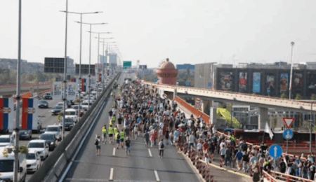Montgomeri: Studentski protesti u Srbiji su domaći, bez stranih uticaja Montgomeri: Studentski protesti u Srbiji su domaći, bez stranih uticaja