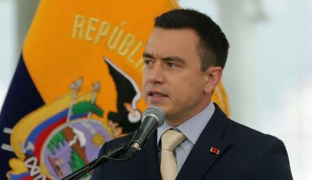 Pucano na vozilo predsednika Ekvadora: Daniel Noboa nije povređen Pucano na vozilo predsednika Ekvadora: Daniel Noboa nije povređen