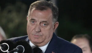 Sud BiH: Kontrovezni Dodik ne može biti ni predsednik SNSD-a Sud BiH: Kontrovezni Dodik ne može biti ni predsednik SNSD-a