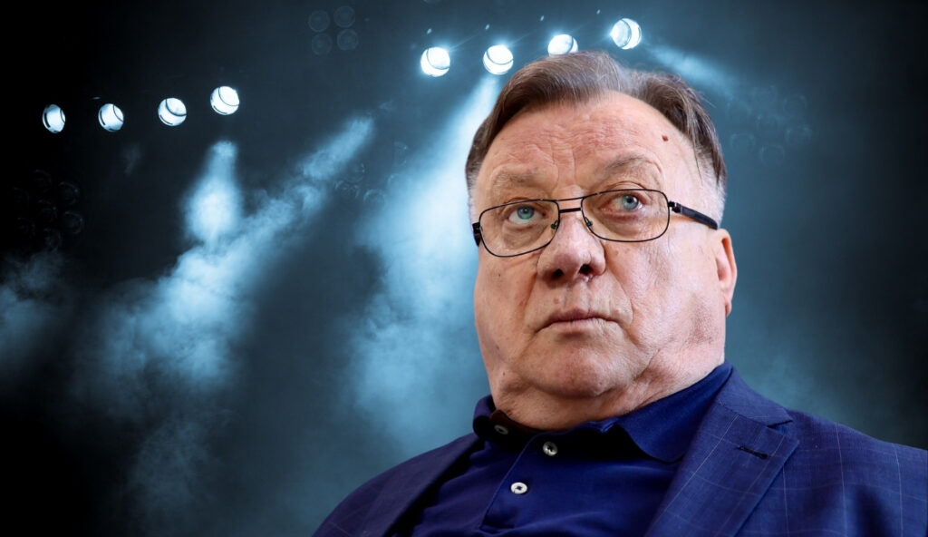 TUGA NA BALKANU: Preminuo Halid Bešlić TUGA NA BALKANU: Preminuo Halid Bešlić