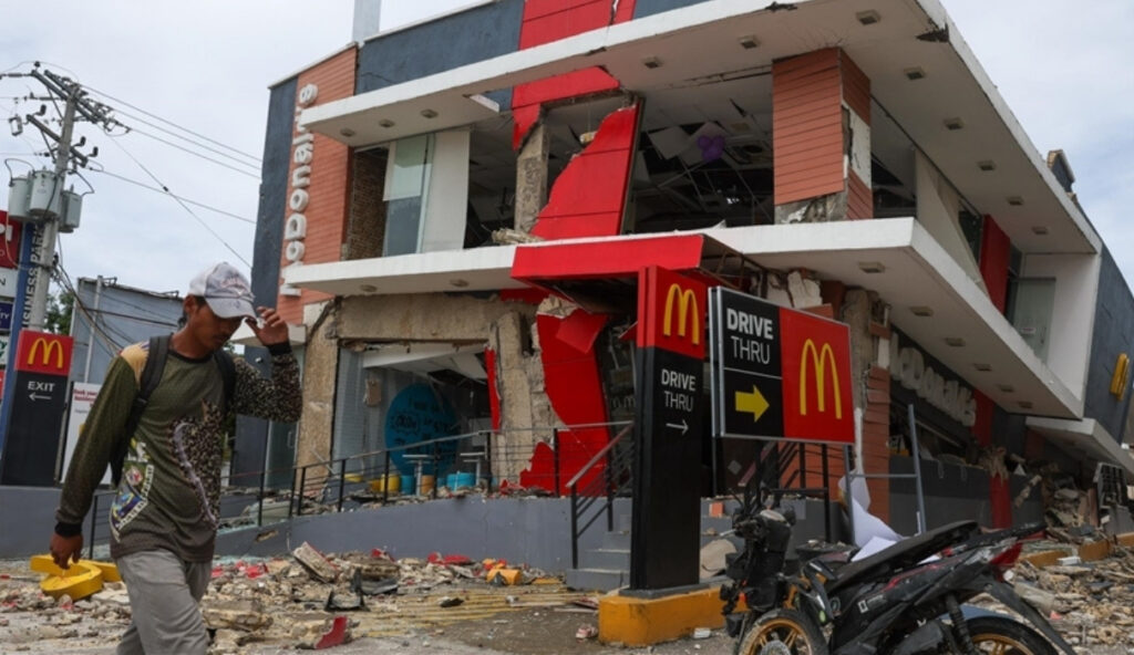 Katastrofa na Filipinima: Zemljotres odnio preko 60 života, stotine povrijeđenih Katastrofa na Filipinima: Zemljotres odnio preko 60 života, stotine povrijeđenih