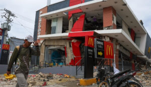 Katastrofa na Filipinima: Zemljotres odnio preko 60 života, stotine povrijeđenih Katastrofa na Filipinima: Zemljotres odnio preko 60 života, stotine povrijeđenih