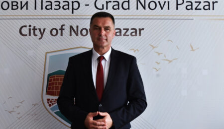 Biševac pozvao nadležne da spreče urušavanje univerziteta u Novom Pazaru Biševac pozvao nadležne da spreče urušavanje univerziteta u Novom Pazaru
