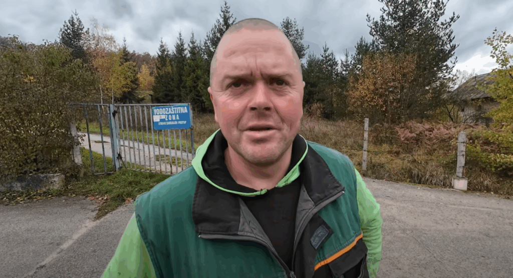 Nevjerovatna priča iz BiH: Zbog drva završio u zatvoru, a sada gradi novi život vlastitim rukama Nevjerovatna priča iz BiH: Zbog drva završio u zatvoru, a sada gradi novi život vlastitim rukama