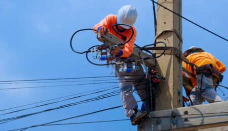 Eksplozija i nestanak struje u ulici Dimitrija Tucovića