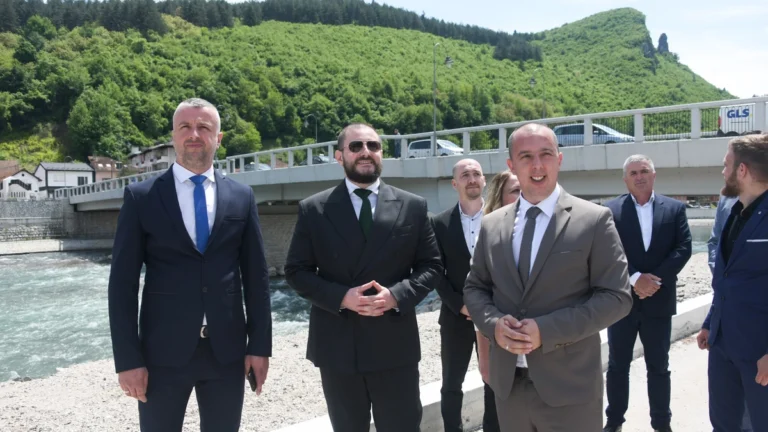 Usame Zukorlić: „Nema stajanja dok ne završimo sve puteve“ – Asfaltirana Tekstilna ulica u Prijepolju
