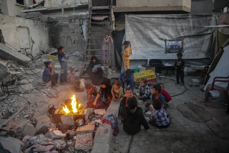 Užas u Gazi: Baka Rida i djed Hamed brinu o 36 unučadi nakon što im je u izraelskim napadima ubijeno petero djece