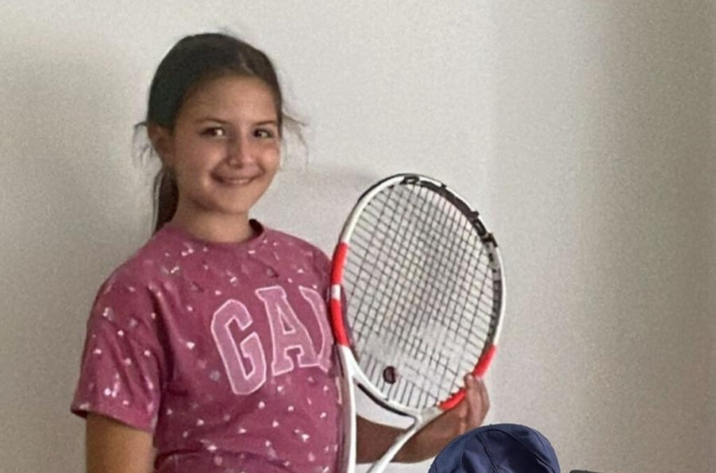 Lina Crnovršanin: Desetogodišnja teniska čarobnica iz Novog Pazara osvaja Srbiju Lina Crnovršanin: Desetogodišnja teniska čarobnica iz Novog Pazara osvaja Srbiju