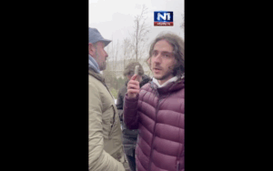 ŠOK U SEČNJU: POKRAJINSKI SEKRETAR NA STUDENTA IZ NOVOG PAZARA – “TERORISTA”, GURANJE I VRIJEĐANJE PRED SVIMA! ŠOK U SEČNJU: POKRAJINSKI SEKRETAR NA STUDENTA IZ NOVOG PAZARA – “TERORISTA”, GURANJE I VRIJEĐANJE PRED SVIMA!