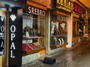 Uhapšen muškarac koji je obio srebraru u centru Novog Pazara – Evo ko je osumnjičeni