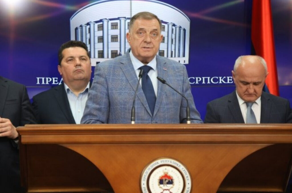 Skandalozne izjave Dodika u Brčkom: Optužio muslimane i globaliste za progon Srba