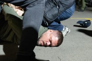 (VIDEO) Uhapšen Vladimir Štimac ispred zgrade RTS