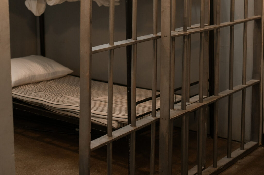 Priveden zbog prijetnji roditeljima: A.J. u pritvoru do 72 sata