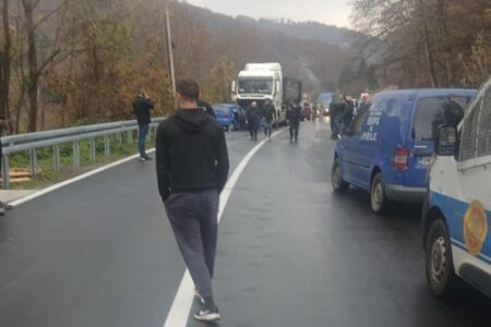 Tragedija kod Bijelog Polja: Poginuo vozač i u direktnom sudaru Tragedija kod Bijelog Polja: Poginuo vozač i u direktnom sudaru