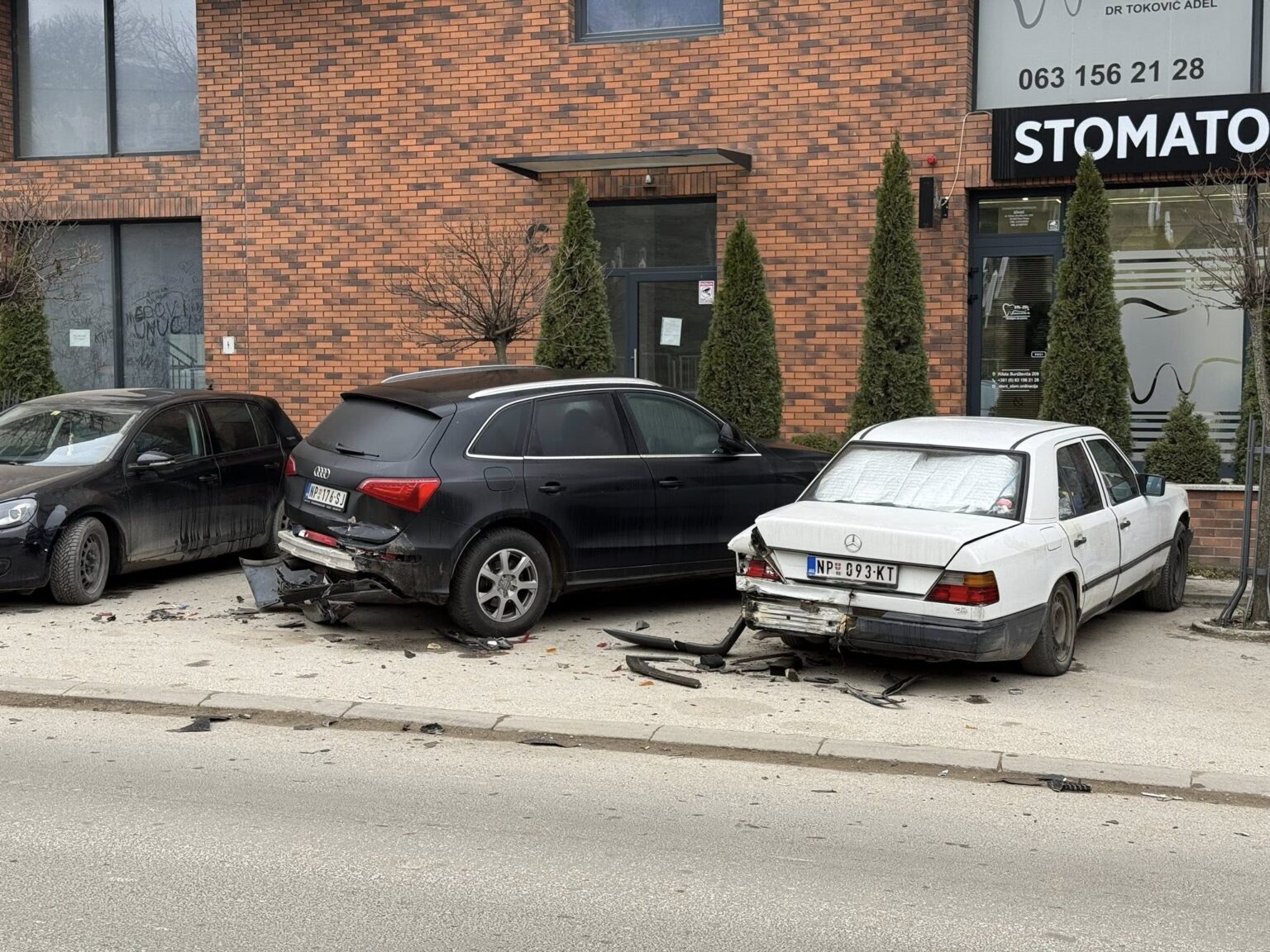 Ulica ispred Drum Panorame kao trkalište, ali nema panike – nadležni gledaju snimke samo kad su viralni. Ulica ispred Drum Panorame kao trkalište, ali nema panike – nadležni gledaju snimke samo kad su viralni.