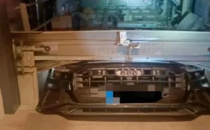 Drama na Vračaru: Audi proslavljenog košarkaša Milka Bjelice sa porodicom propao kroz garažni lift